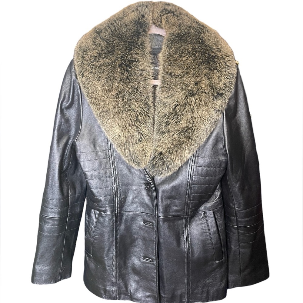 Women's Black Leather Jacket with removable Fur Collar!!